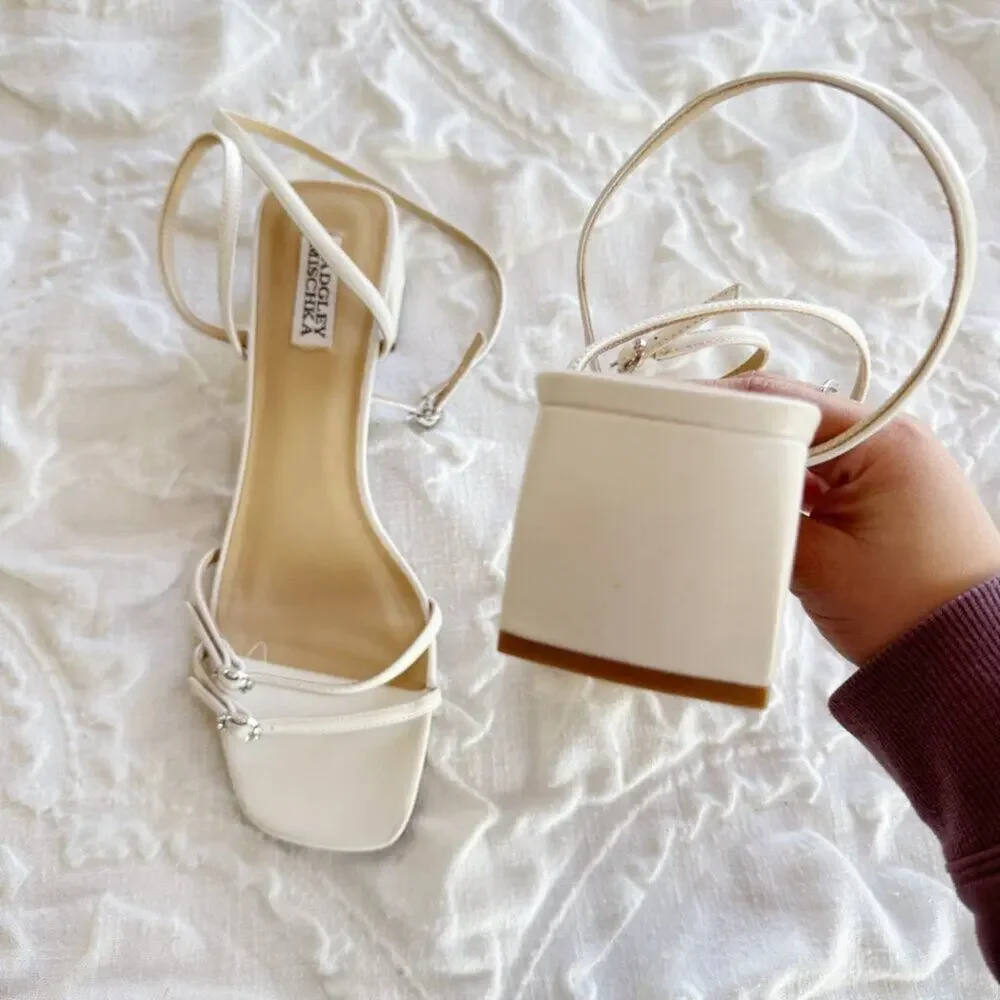 Badgley Mischka Dania Size 10 New
